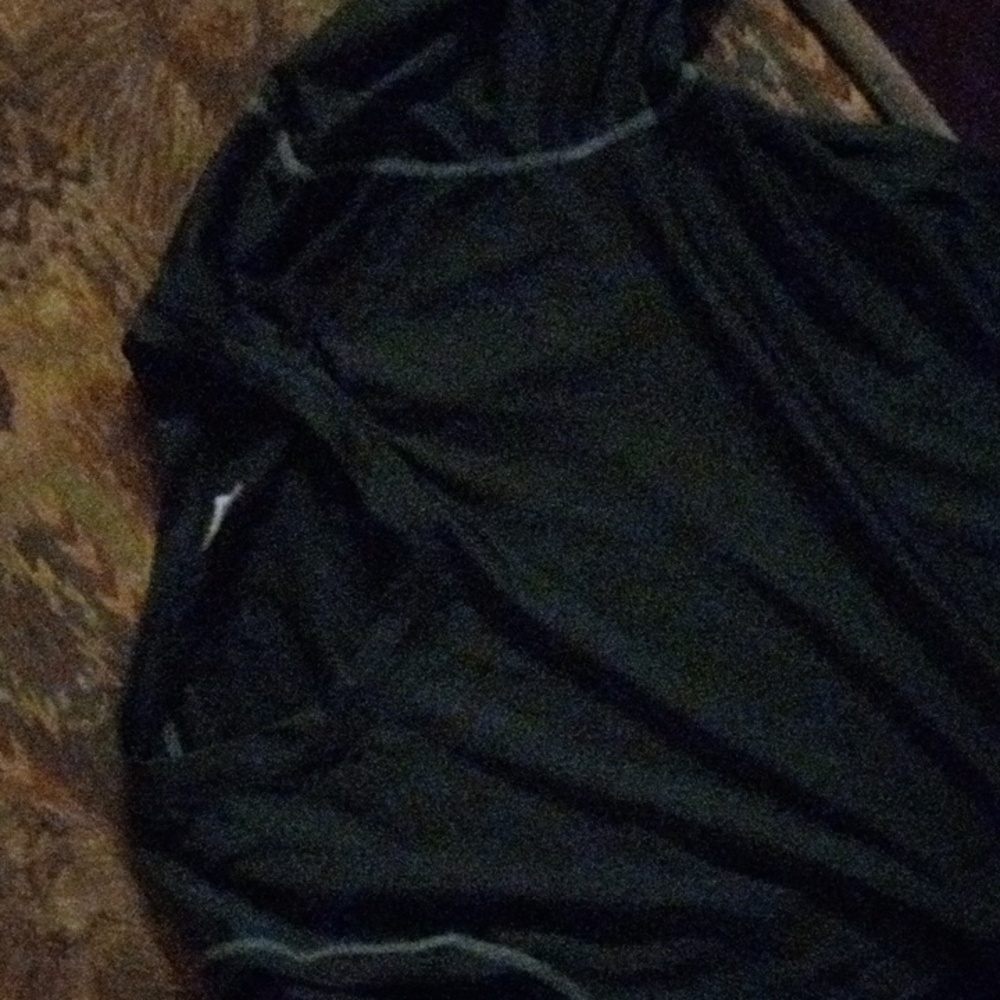 Women's black lightweight long sleeve shirt size medium